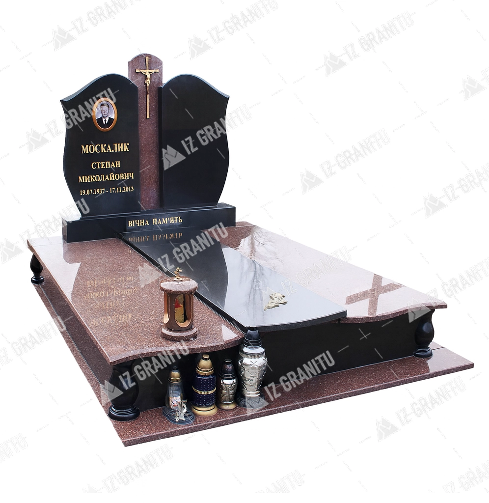 Подвійний пам'ятник 34